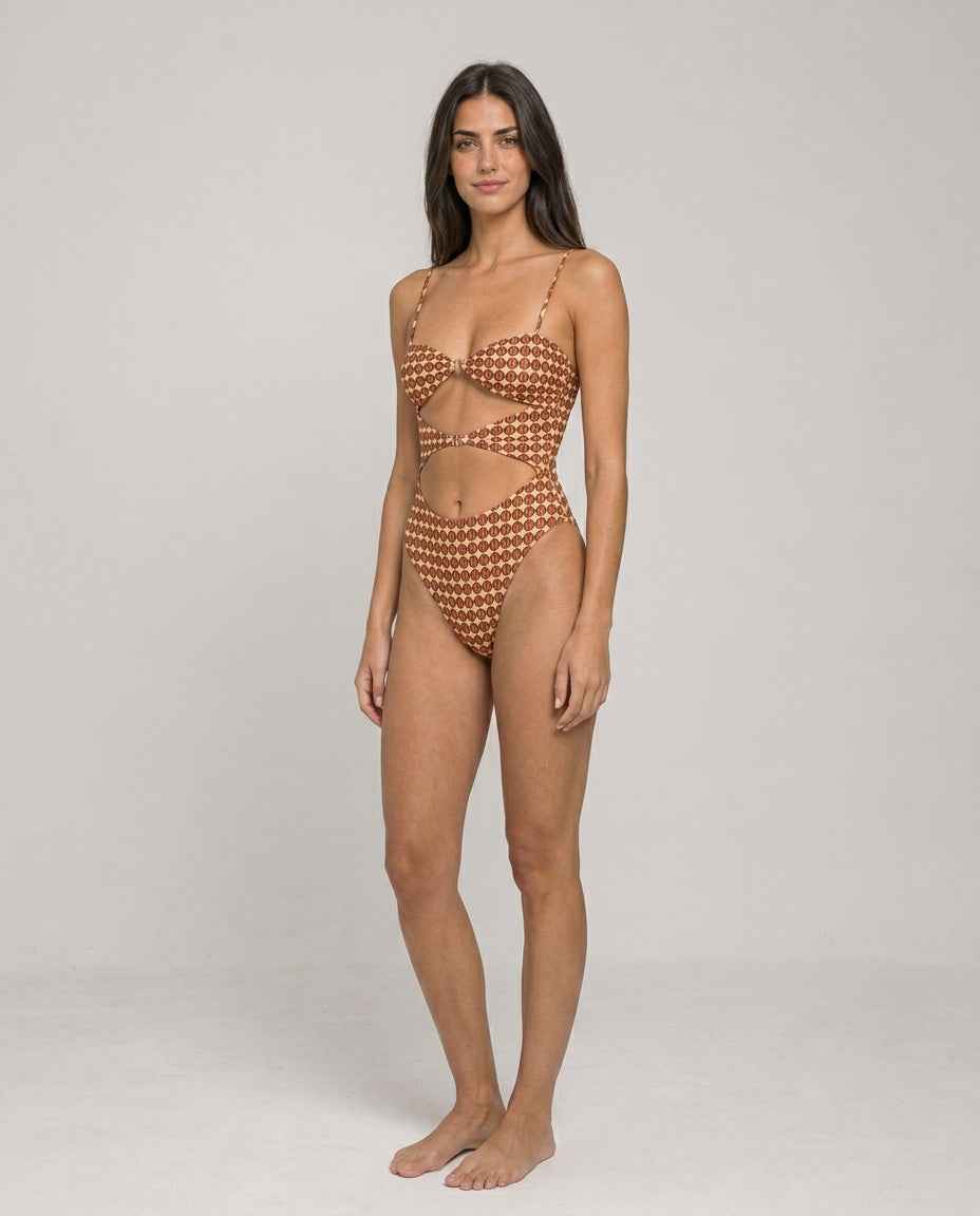 Body Feminino Estampado com Recortes e Detalhe Metálico – Vitória
