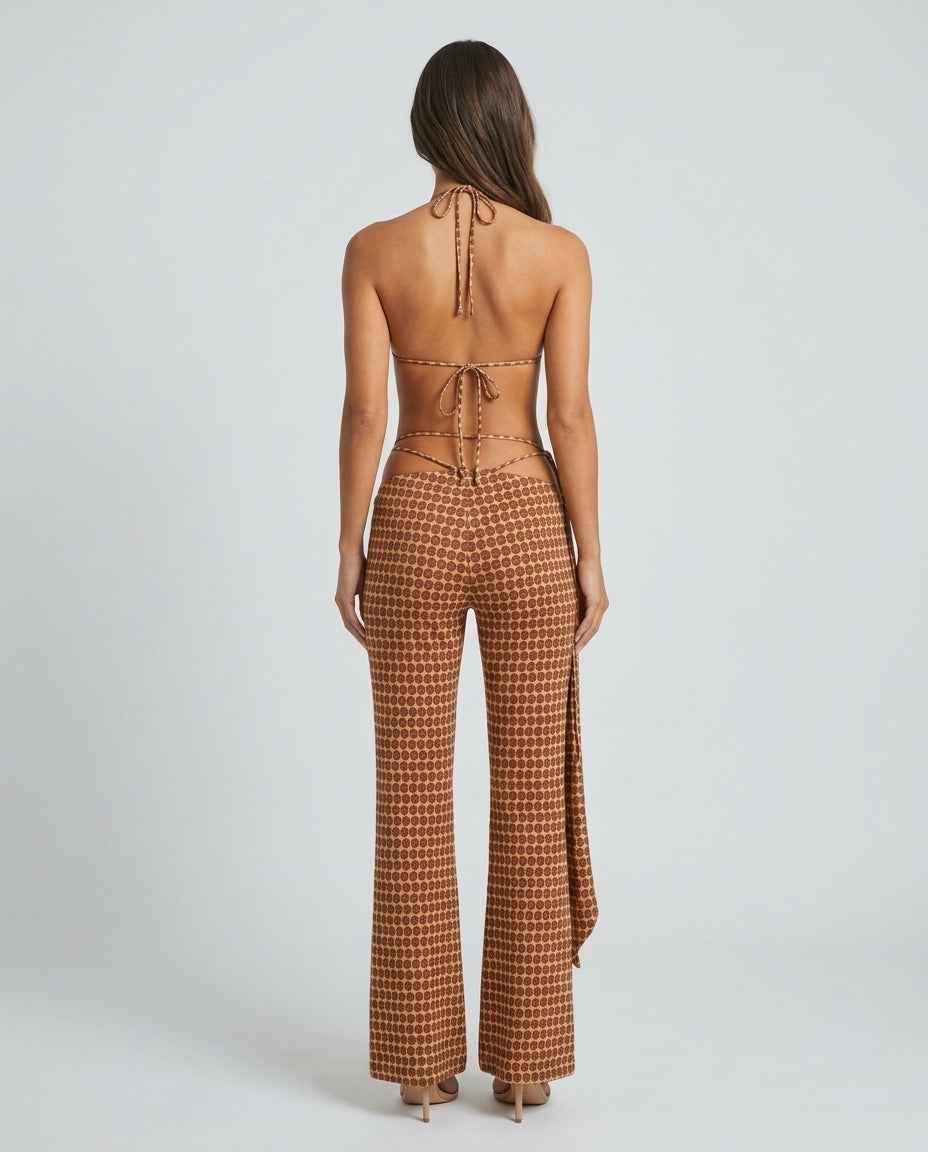 Conjunto Feminino Estampado com Top Triângulo e Calça Flare de Cintura Baixa – Valentina
