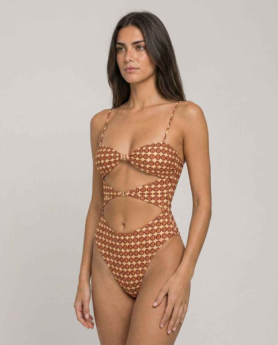Body Feminino Estampado com Recortes e Detalhe Metálico – Vitória