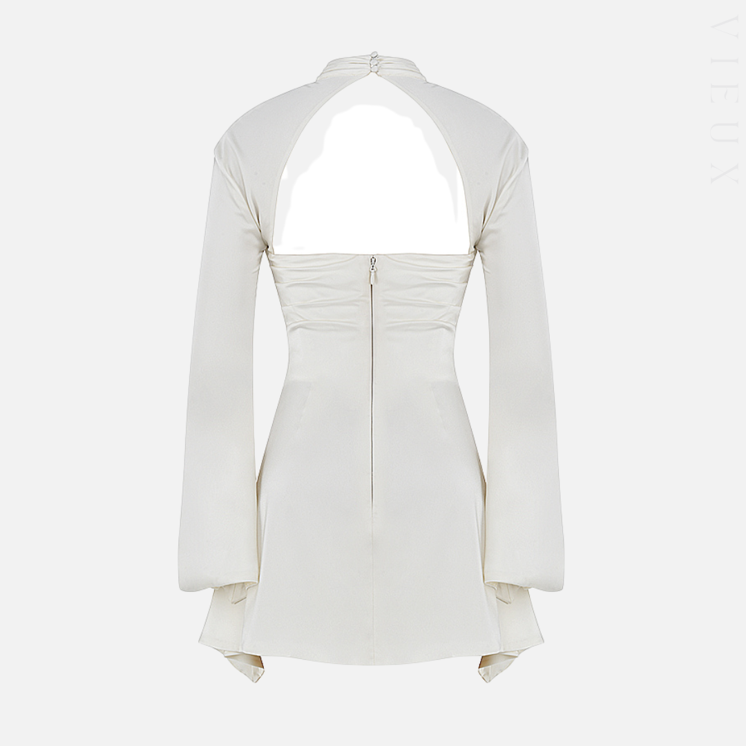 Vestido Curto Preto com Manga Longa e Recorte Frontal Feminino – Lumirina