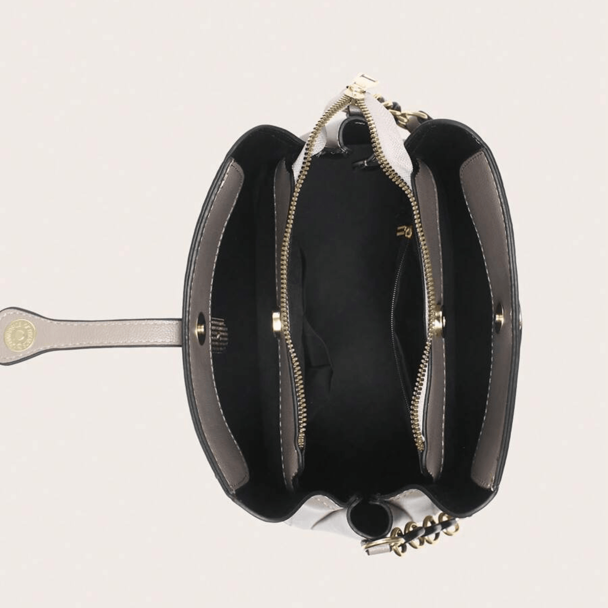 Bolsa Saco Feminina Estruturada em Couro PU com Alça de Corrente – Alelia