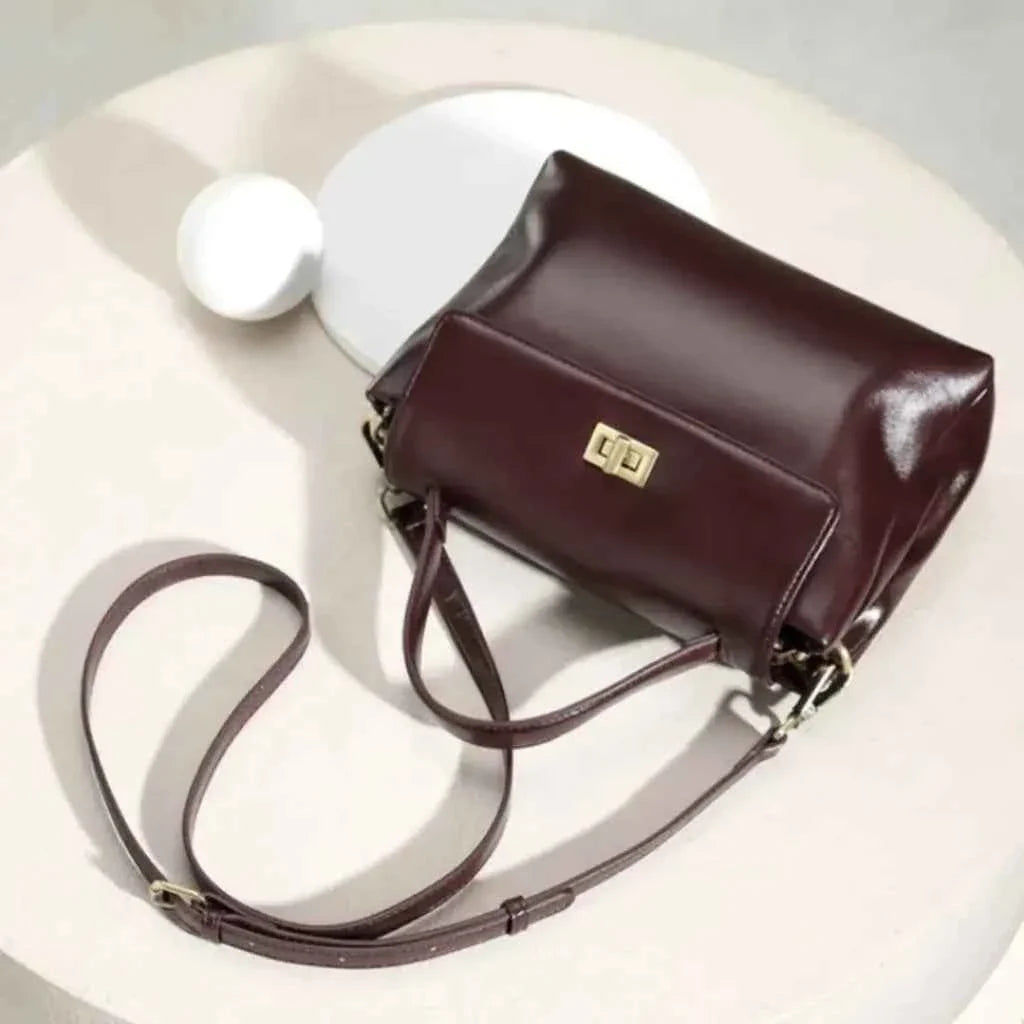 Bolsa de Mão Feminina Estruturada de Couro PU com Alça Transversal Vintage – Maralia