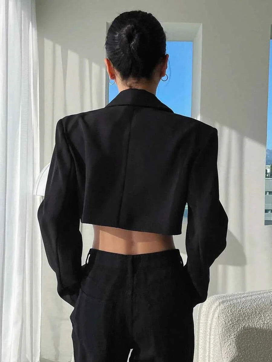 Blazer Cropped de Alfaiataria Preto – Luarina