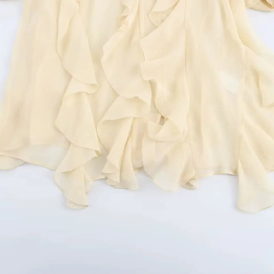 Blusa de Chiffon com Babados Volumosos e Manga Bufante – Yalilia