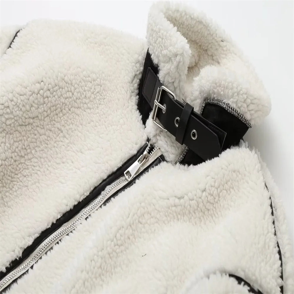 Blusa de Malha Térmica com Gola Alta de Pérolas – Elilina