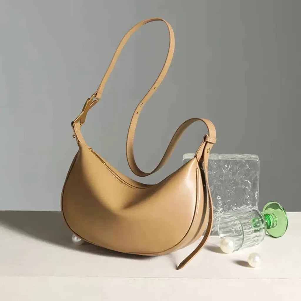 Bolsa de Ombro Feminina de Couro PU com Design Meia Lua Minimalista – Viralina