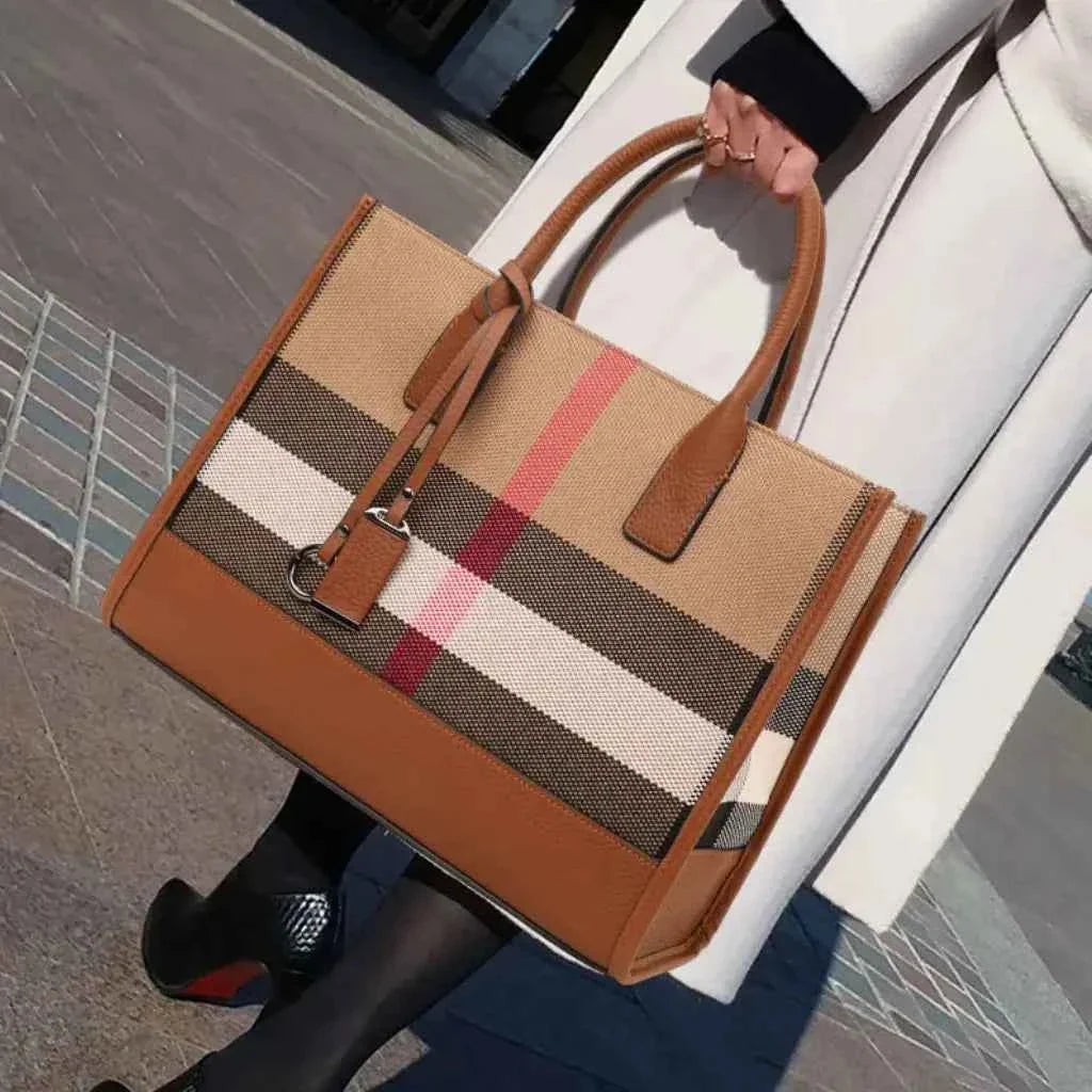 Bolsa Tote Feminina Estruturada em Lona Xadrez com Alças de Couro PU – Niralina