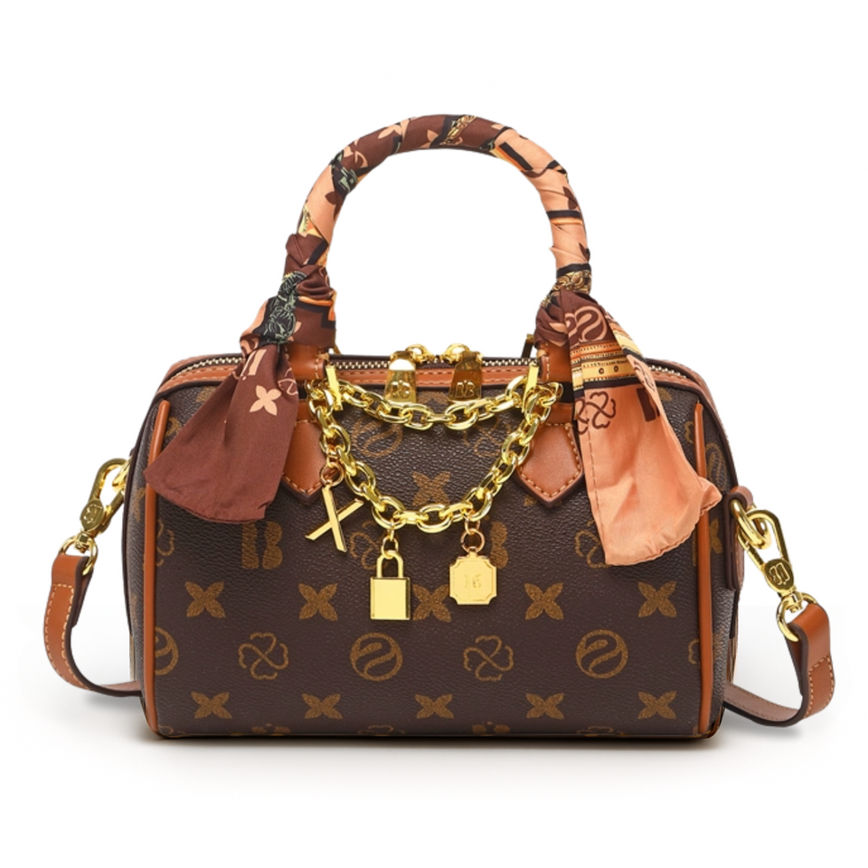 Bolsa Baú Feminina com Monograma, Alça de Lenço e Corrente Dourada – Belalia
