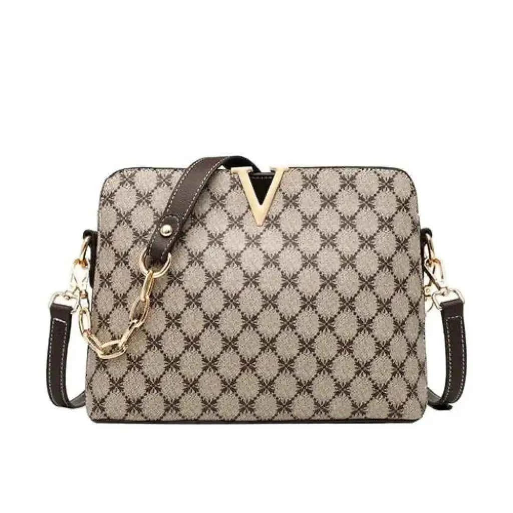 Bolsa Transversal Feminina com Monograma, Detalhe em V e Alça de Corrente – Rialina