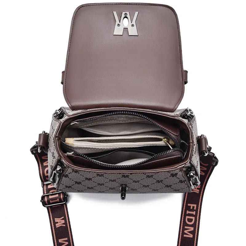 Bolsa Feminina Transversal com Monograma e Alça Larga de Tecido – Solalina