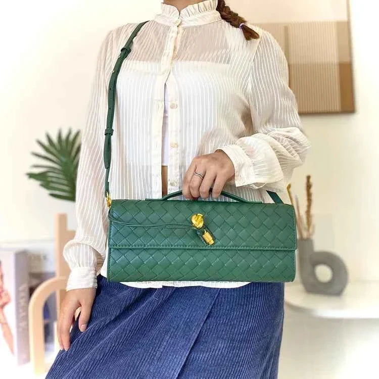 Bolsa Clutch de Luxo Feminina em Couro Trançado com Alça de Mão – Lialia
