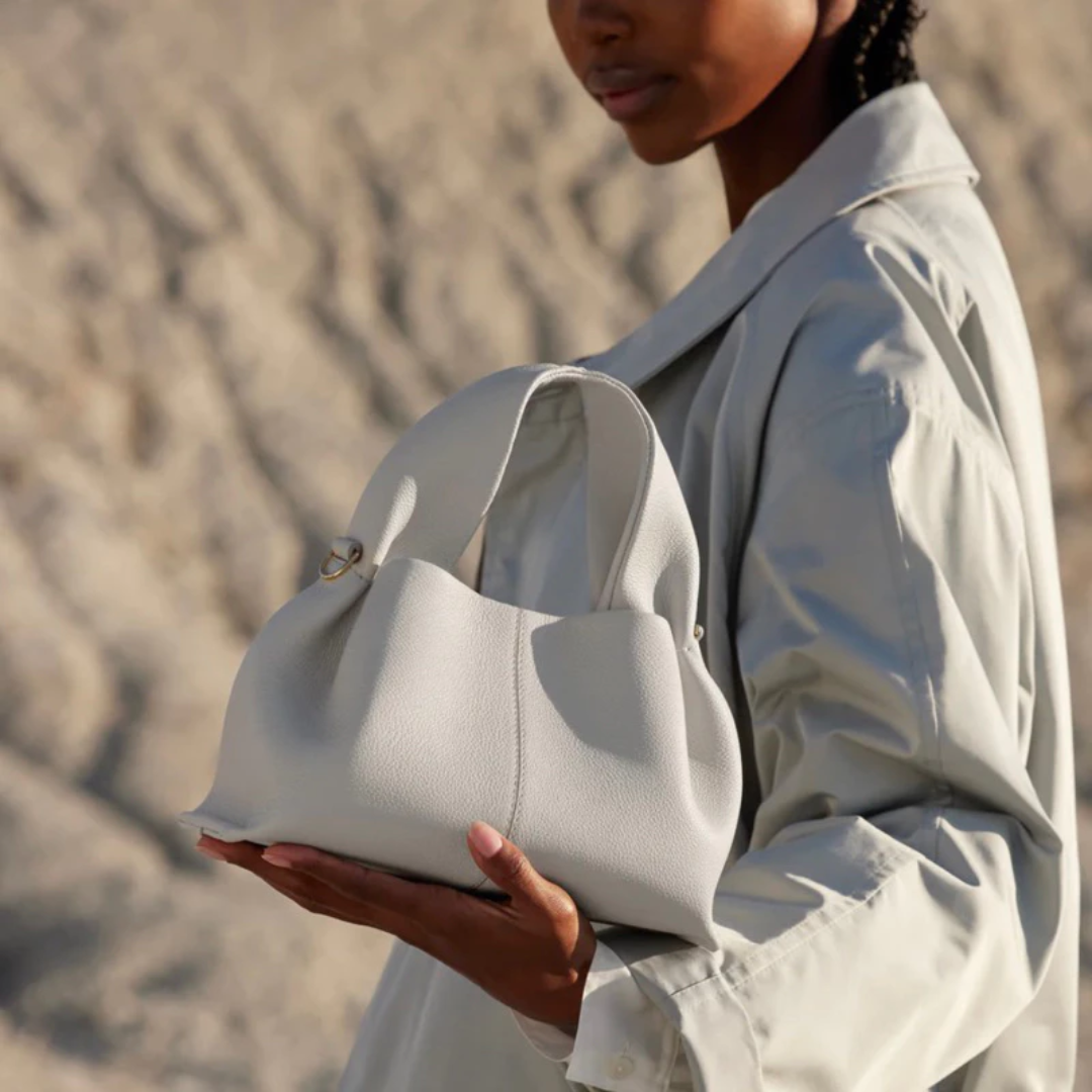 Bolsa de Luxo Feminina em Couro Legítimo Estruturado com Alça de Ombro – Lelilia
