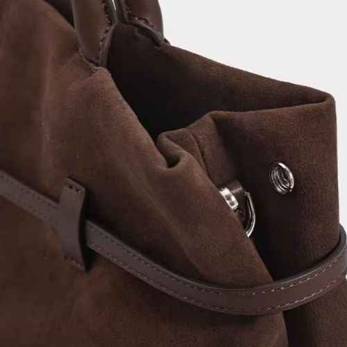 Bolsa Tote Feminina Grande de Camurça com Alça de Ombro – Arilia