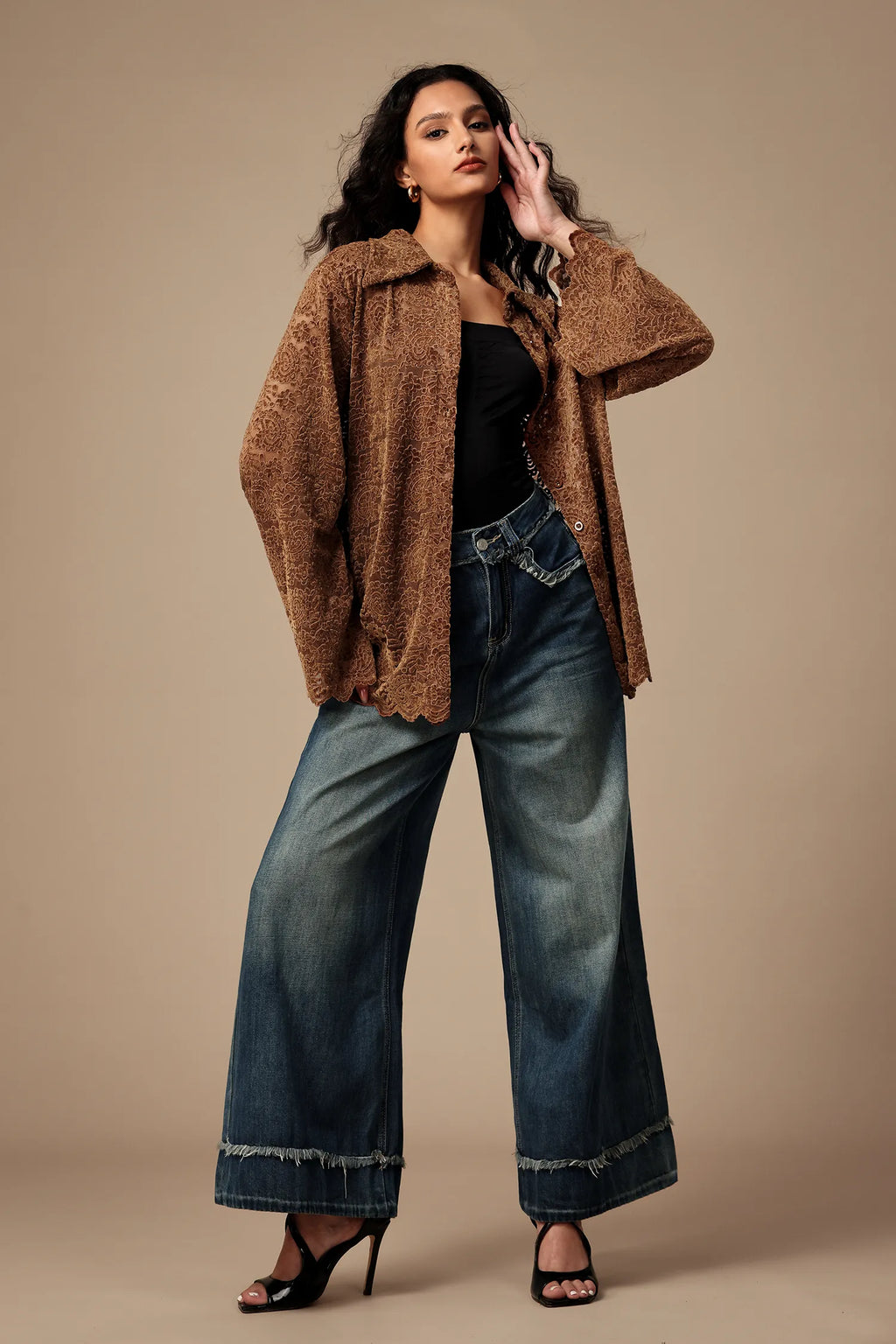 Camisa de Renda Feminina Oversized com Manga Ampla – Nalalina