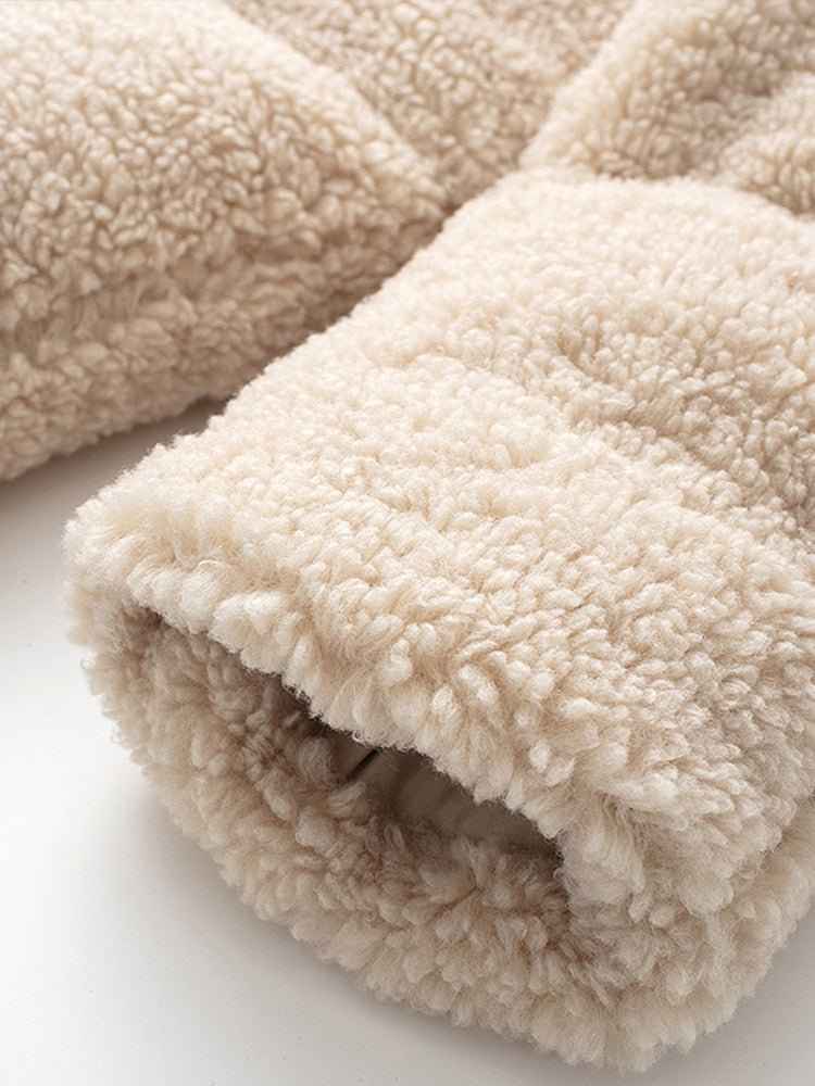 Jaqueta Puffer Cropped de Pelúcia Off White – Corarina