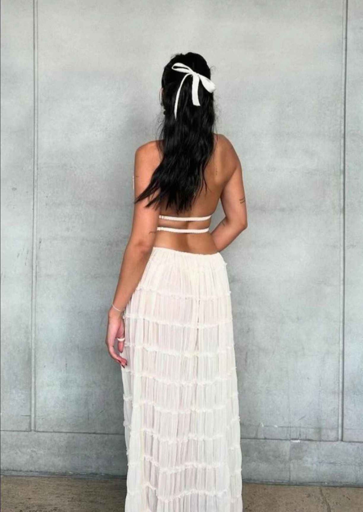 Conjunto Feminino Off White Cropped e Saia Longa de Lastex – Lelinira