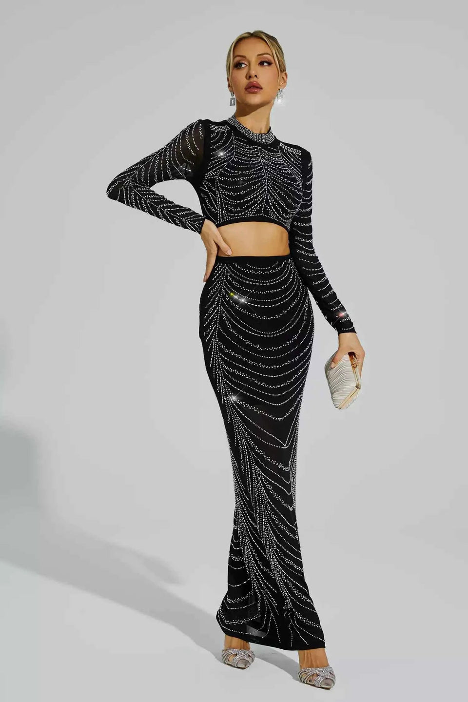 Conjunto Feminino de Festa Longo com Top Cropped e Saia Justa em Tule Bordado com Cristais – Viranora