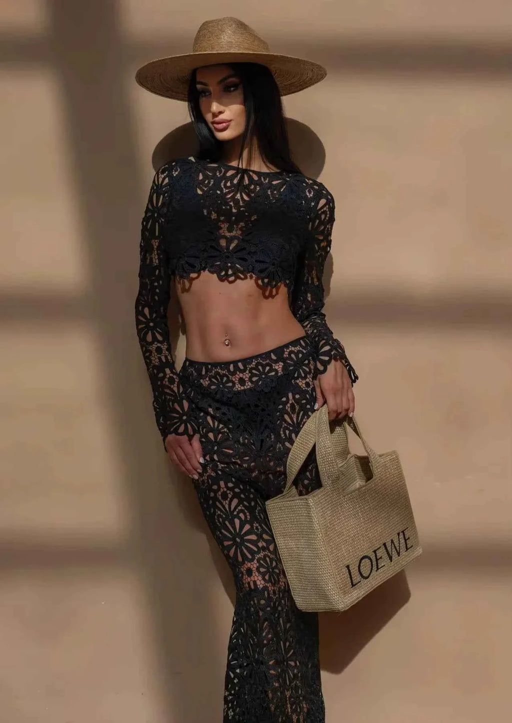 Conjunto Feminino Longo em Renda Floral Guipir com Manga Longa Transparente – Selanira