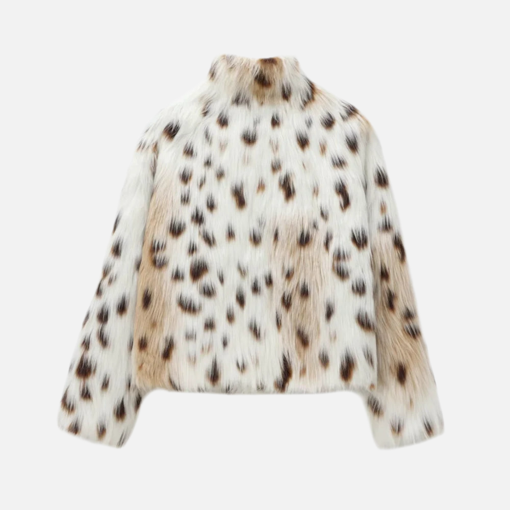 Casaco Feminino Curto de Pelo Sintético Animal Print Gola Alta – Maya
