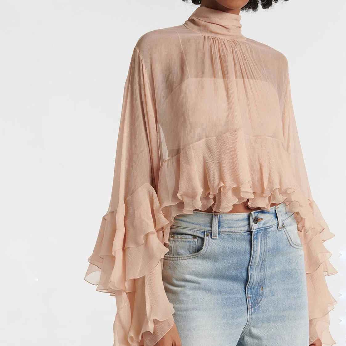 Blusa Feminina Transparente Gola Alta com Mangas Cascata de Babados – Luísa