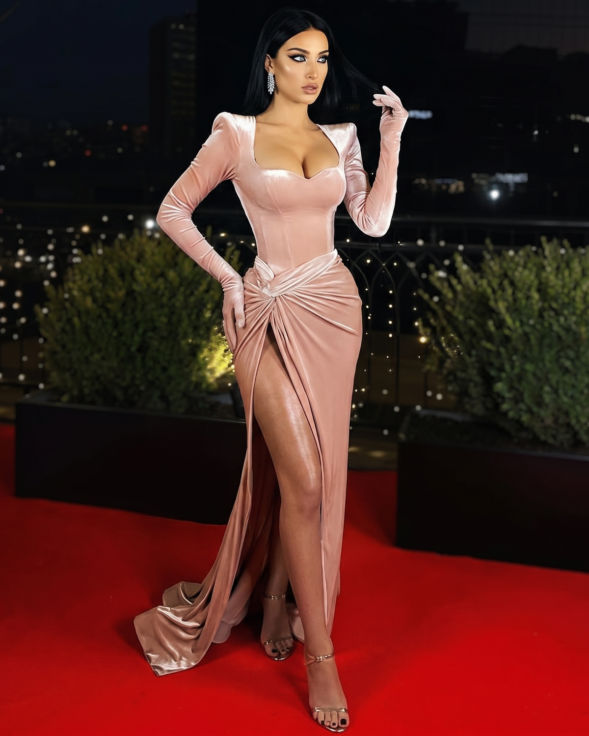 Vestido de Festa Longo de Veludo com Fenda e Manga Longa – Sophia
