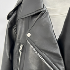Jaqueta de Couro Biker Cropped com Efeito Vintage – Avarisa