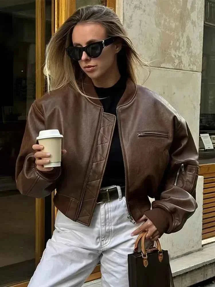Jaqueta Bomber Cropped de Couro Ecológico – Valalia
