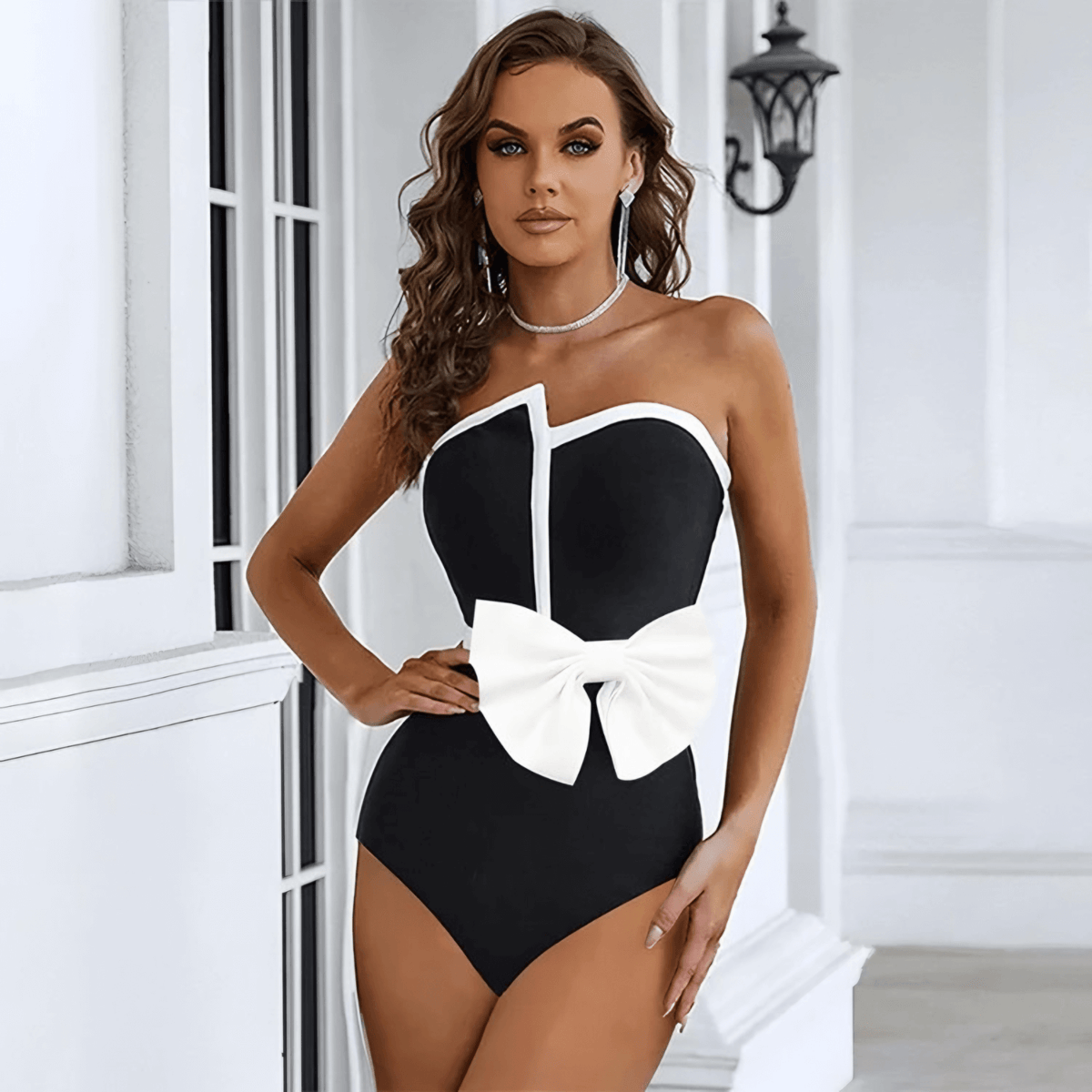 Maiô Tomara que Caia Preto e Branco com Maxilaço – Dalarisa