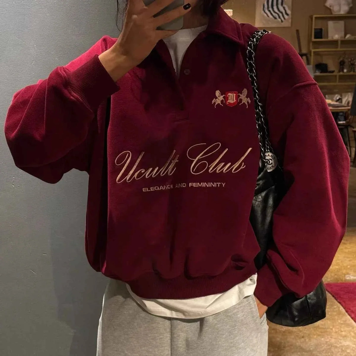 Moletom Oversized Bordado com Gola Polo – Caranara