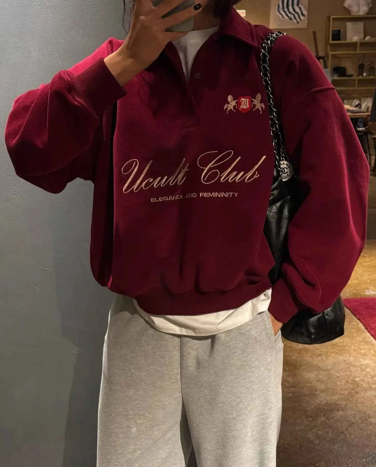 Moletom Oversized Bordado com Gola Polo – Caranara