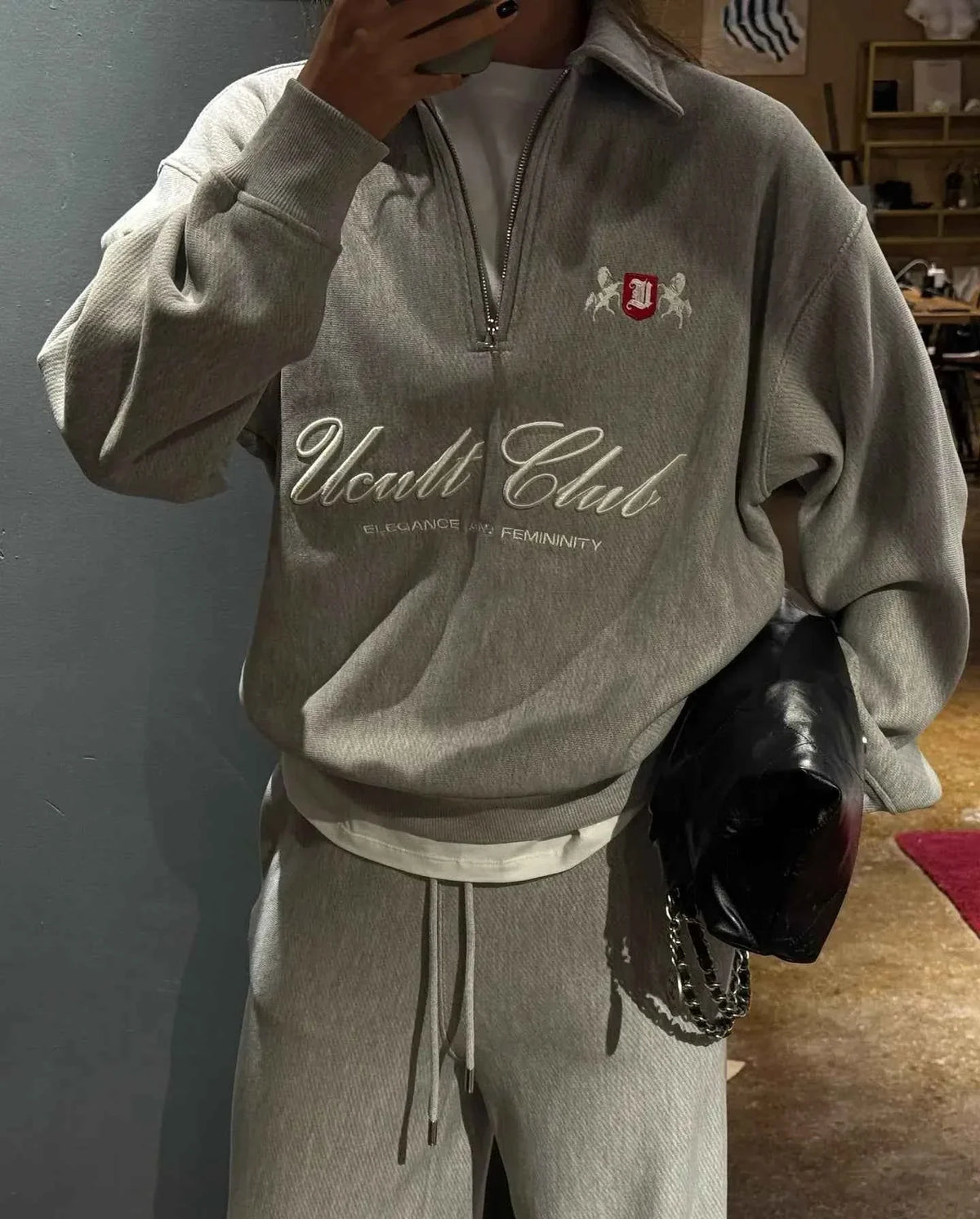 Moletom Oversized Bordado com Gola Polo – Caranara