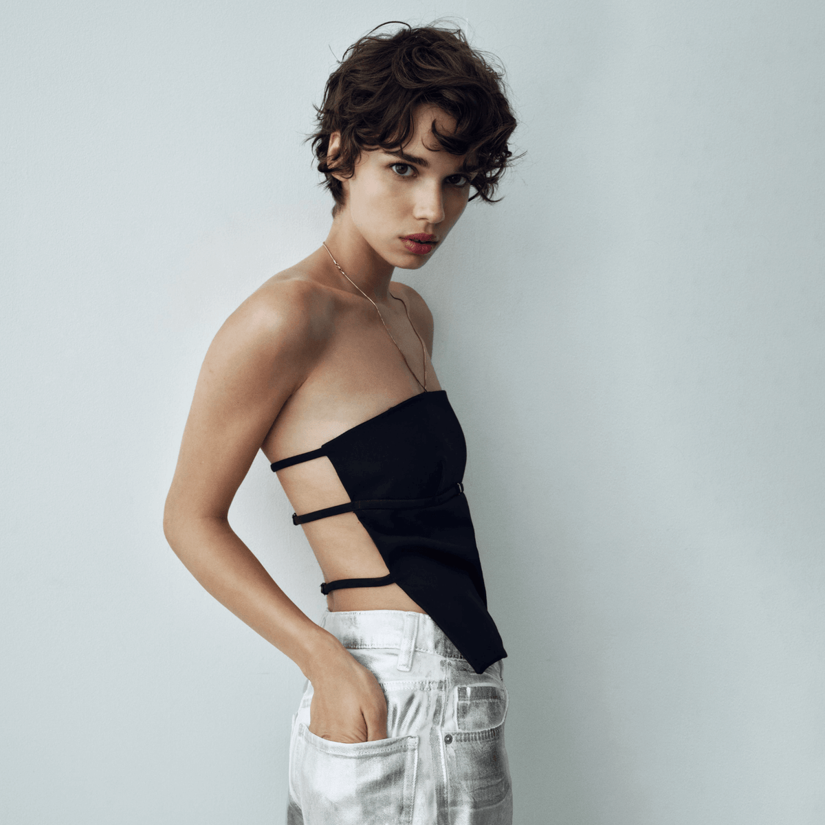 Top Tomara que Caia Preto com Tiras nas Costas – Viarina