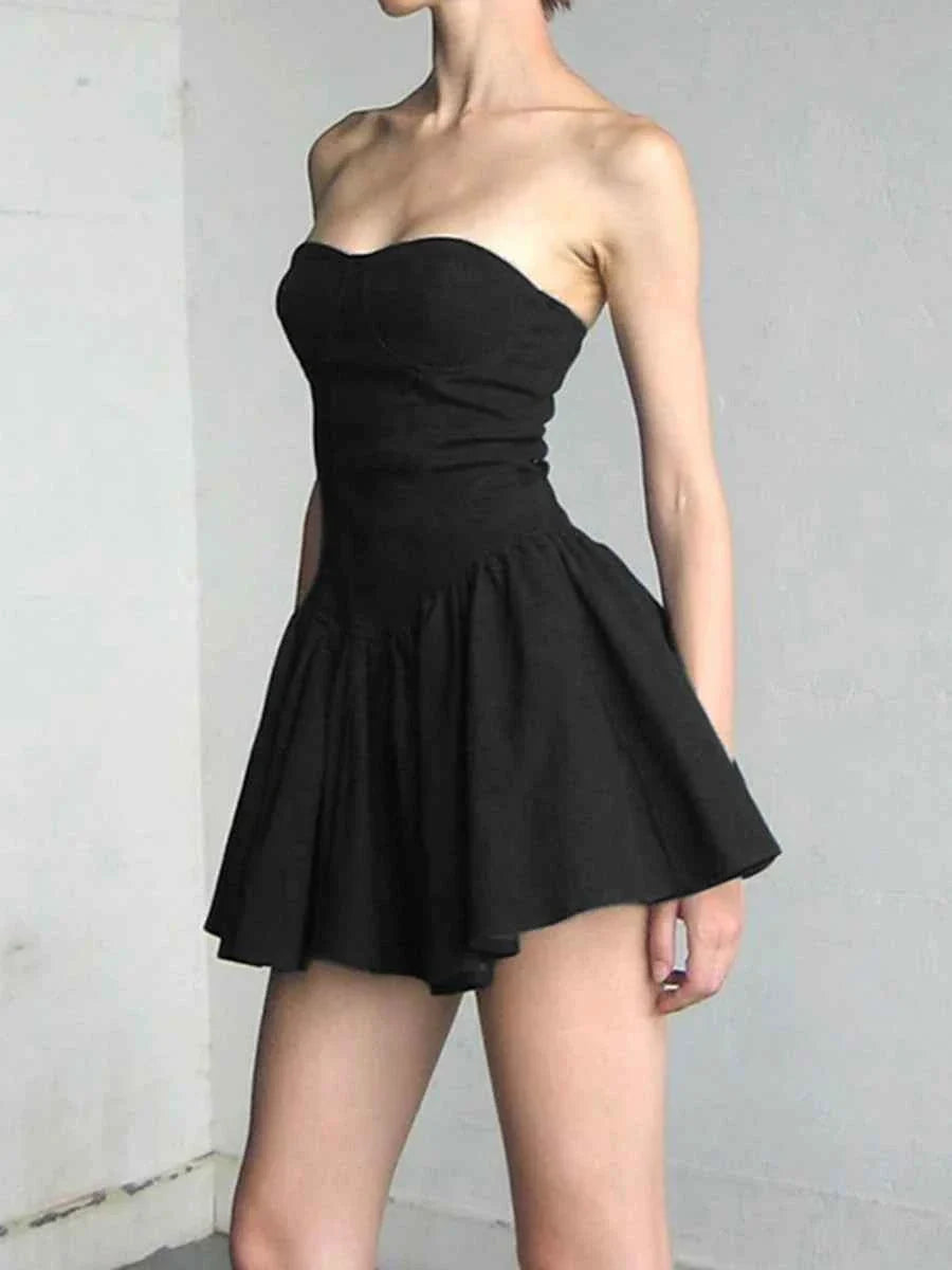 Vestido Curto Tomara que Caia com Corpete Estruturado e Saia Evasê – Maranora