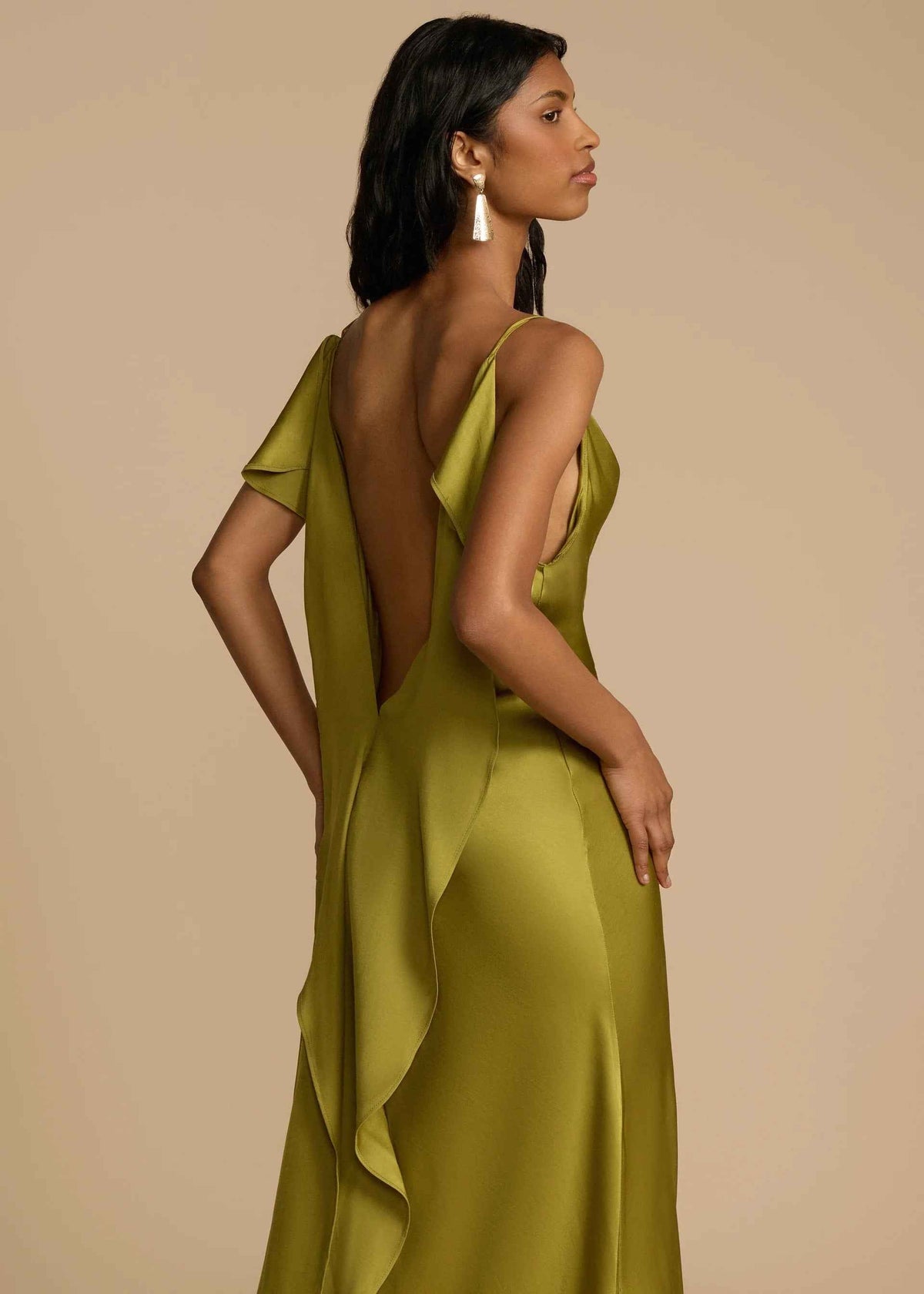 Vestido Longo de Festa em Cetim com Fenda Lateral e Decote Drapeado Feminino – Calilina