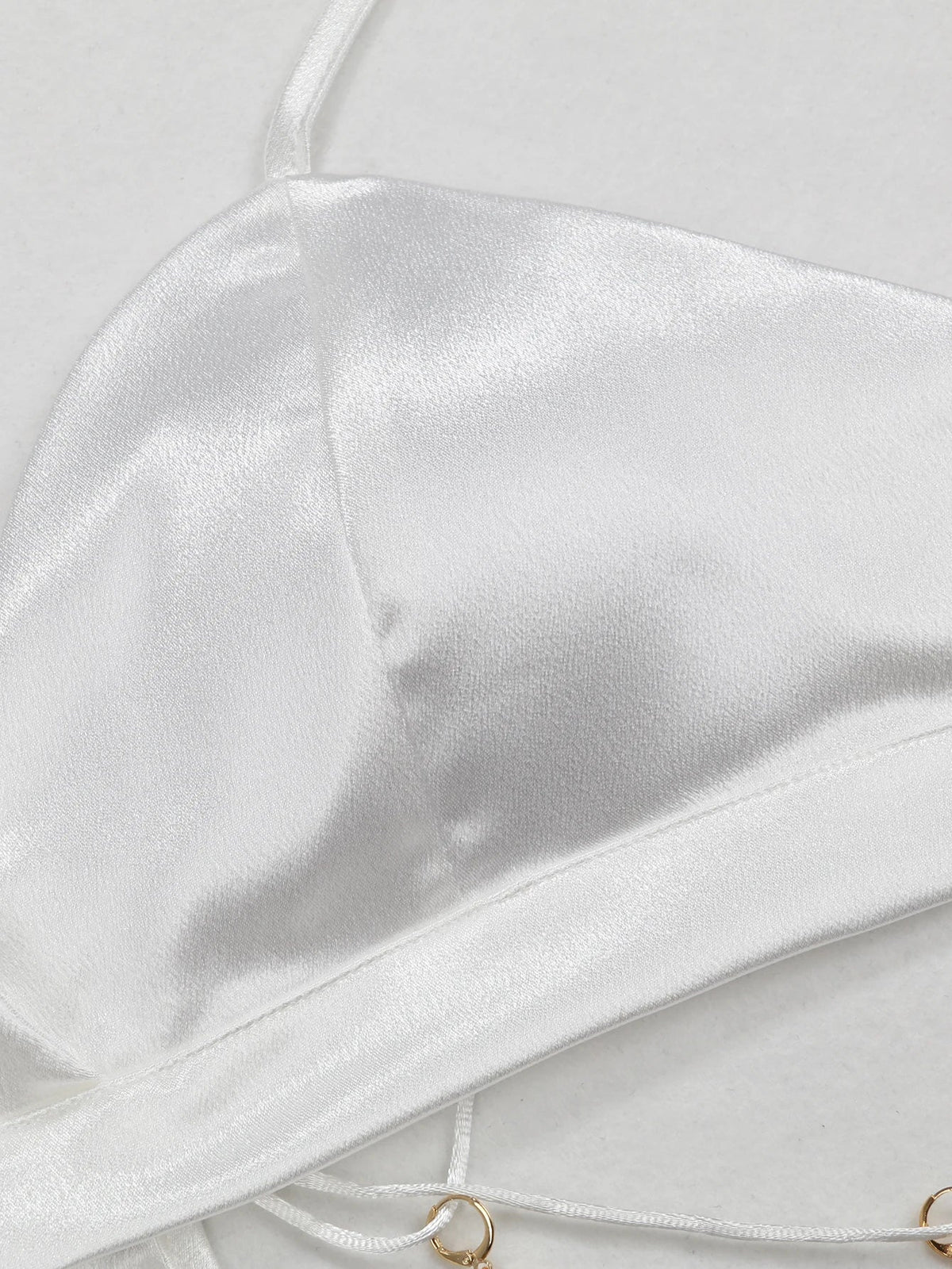 Vestido de Festa Longo de Cetim com Recortes Laterais e Saia Fluida – Rosalina