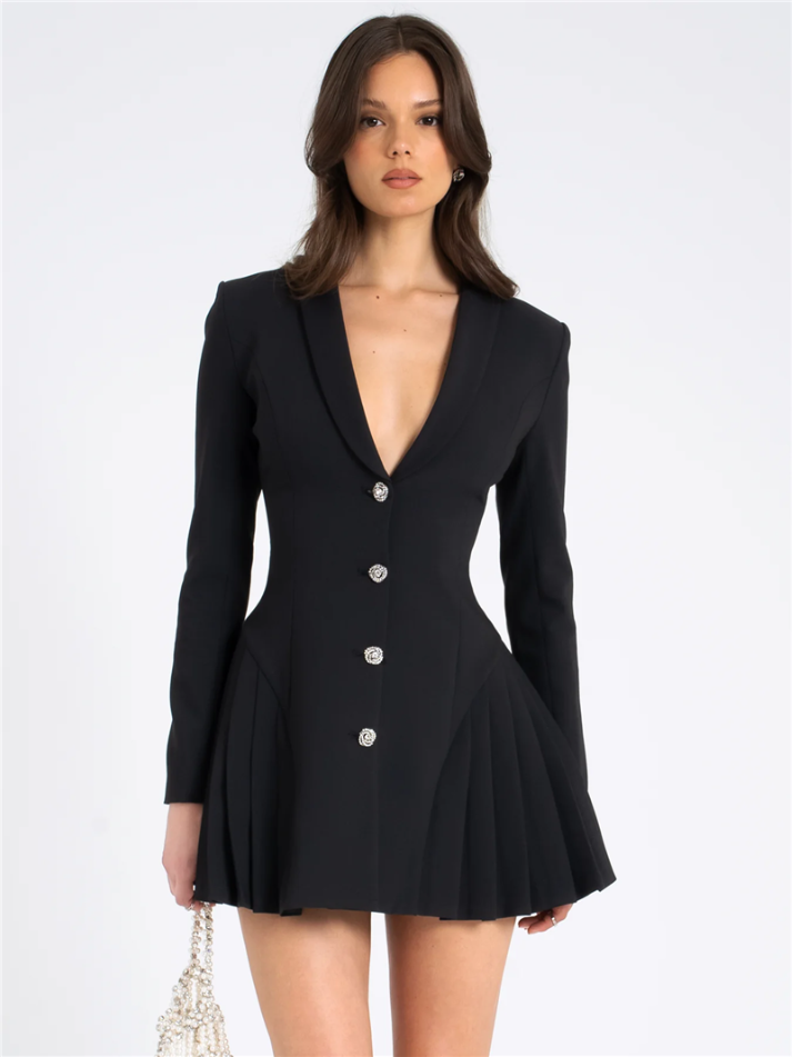Vestido Blazer Curto Preto com Saia Plissada e Botões de Cristal – Arinara