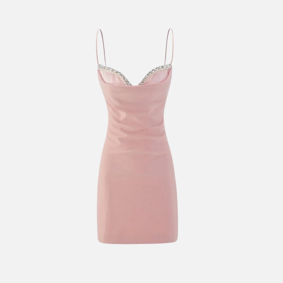 Vestido Curto Rosa com Alças Finas e Bordado de Pérolas no Decote – Olirina