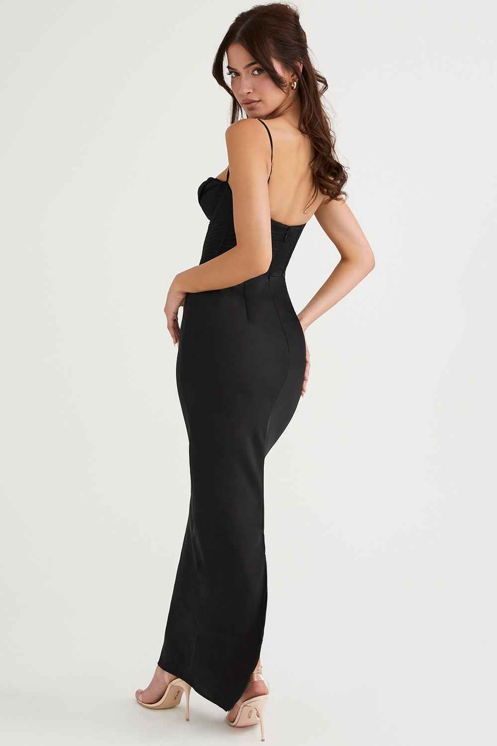 Vestido Longo de Festa com Corset Estruturado e Alças Finas – Liarina
