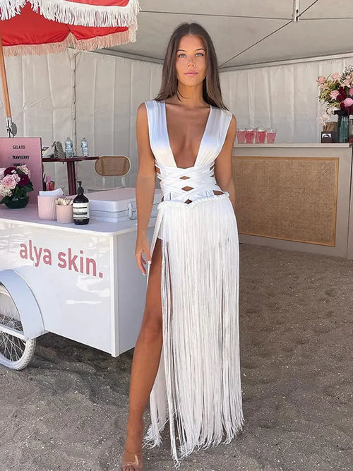 Vestido Longo Frente Única com Fenda e Maxi Franjas – Astrid