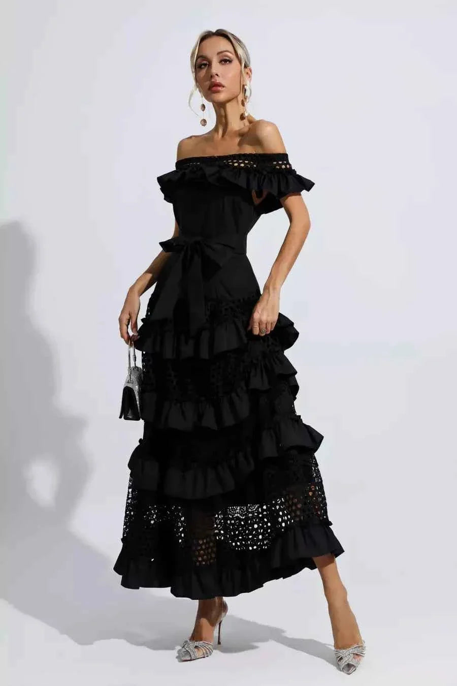 Vestido Longo com Babados e Renda Vazado – Zelanora