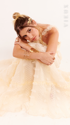 Vestido Longo com Textura 3D, Camadas e Amarração no Pescoço – Indira