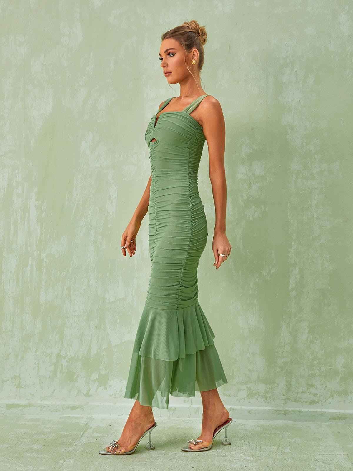 Vestido Midi Verde com Drapeado e Decote Estruturado – Viranira