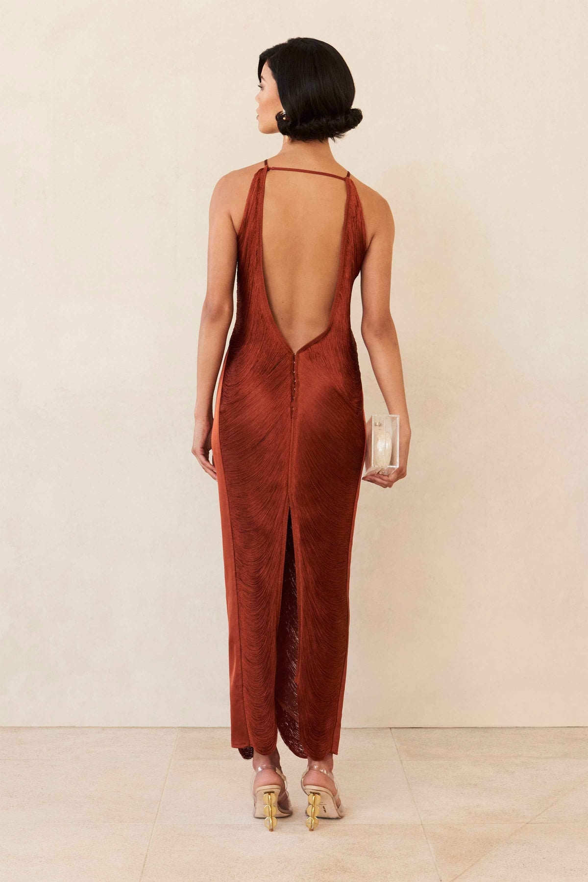 Vestido Longo de Festa com Franjas Metalizadas e Decote Halter Feminino – Amanora