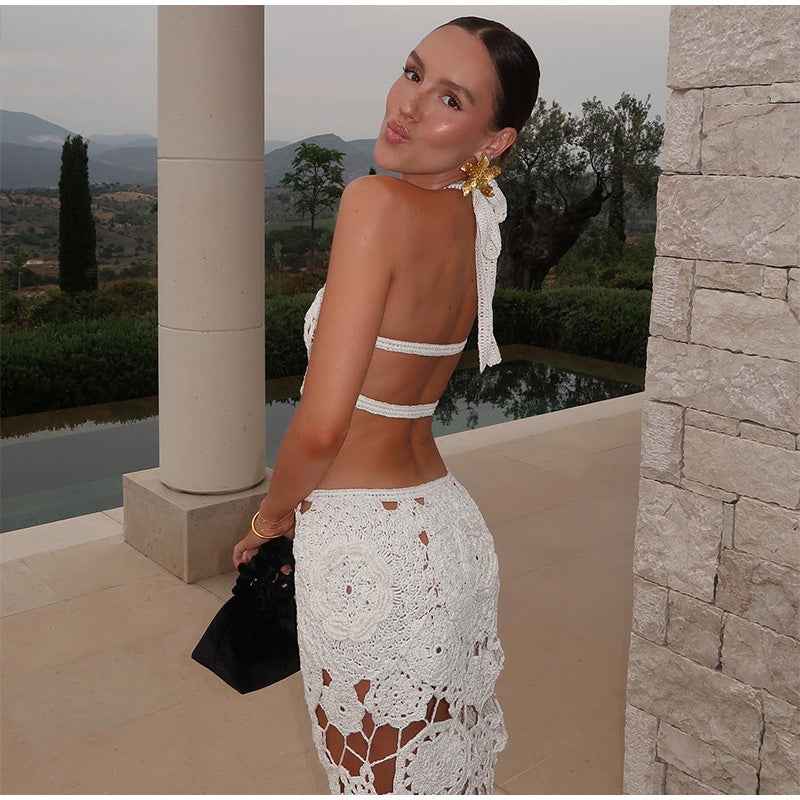 Vestido Longo de Crochê com Recortes – Liranira