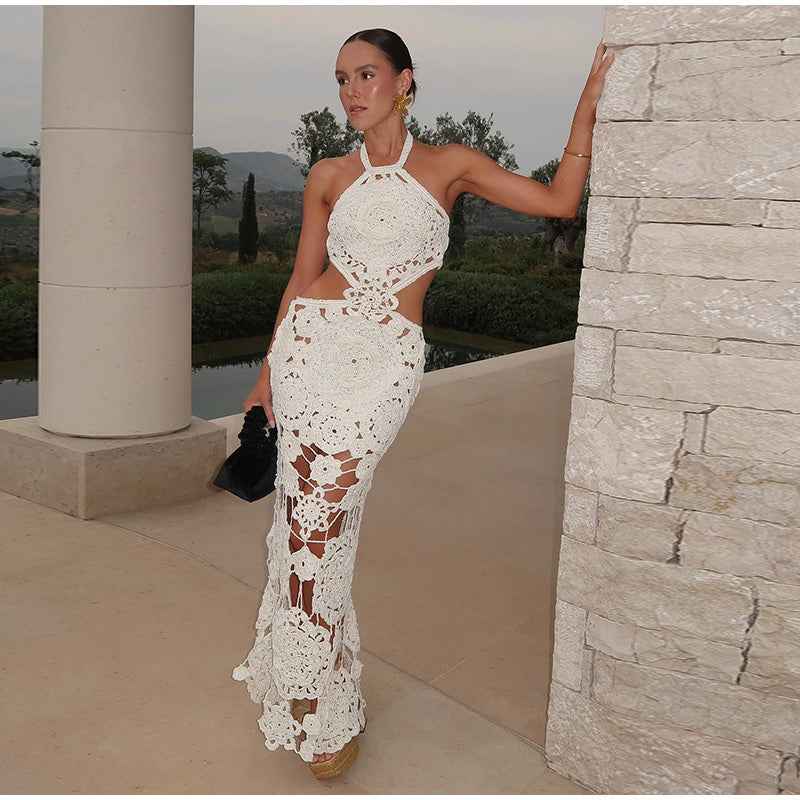 Vestido Longo de Crochê com Recortes – Liranira