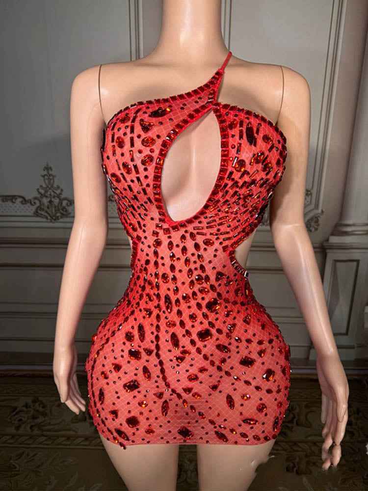 Vestido Curto de Festa com Recortes Laterais e Decote Halter – Yalinora