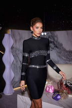 Vestido Curto de Festa Preto com Pedrarias Brilhantes e Manga Longa – Avarina