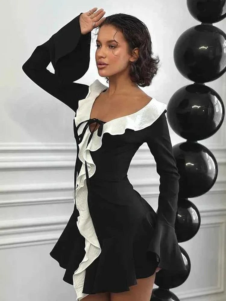 Vestido Curto de Festa com Babado e Manga Flare – Leanara