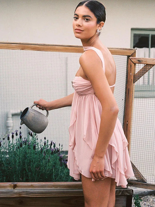 Vestido de Festa Curto de Chiffon Drapeado Tomara que Caia com Detalhe de Estrela de Cristal – Analina