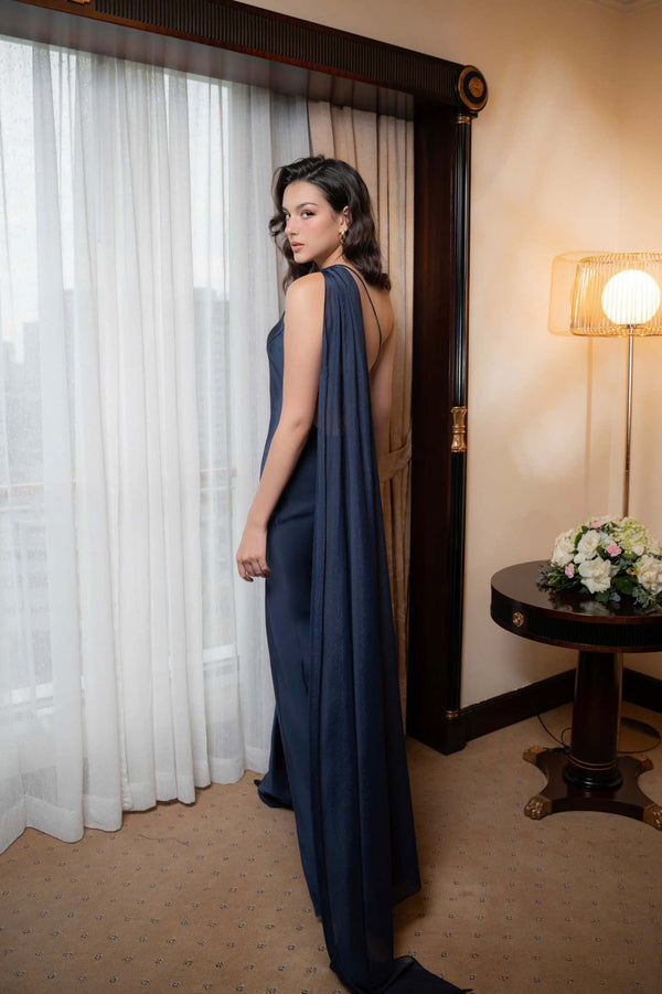 Vestido de Festa Longo Assimétrico Um Ombro Só com Capa – Violeta